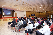 深圳直播电商节火热开场，飞橙教育许茹冰老师亲授主播直播培训秘籍